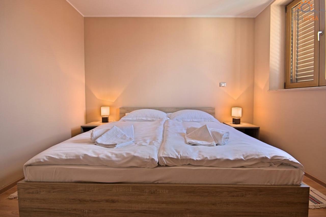 Rotonda Inn Novigrad Novigrad  Luaran gambar
