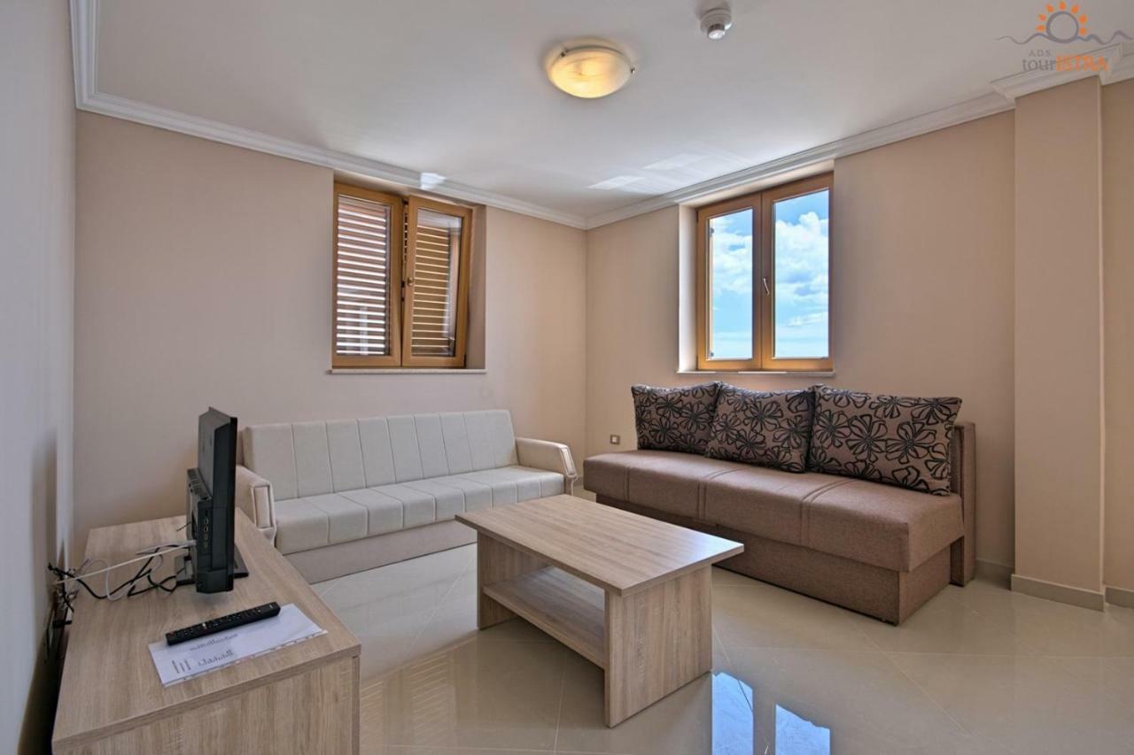 Rotonda Inn Novigrad Novigrad  Luaran gambar