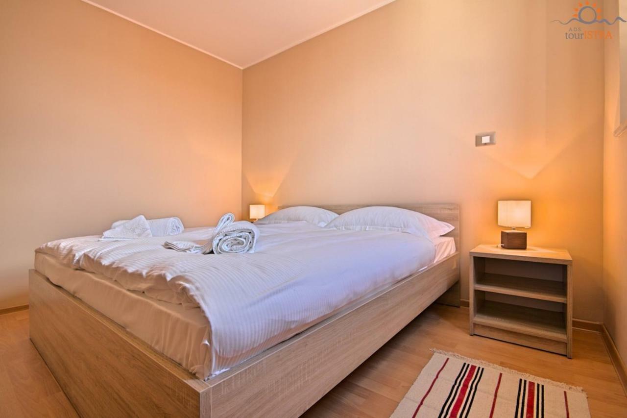 Rotonda Inn Novigrad Novigrad  Luaran gambar