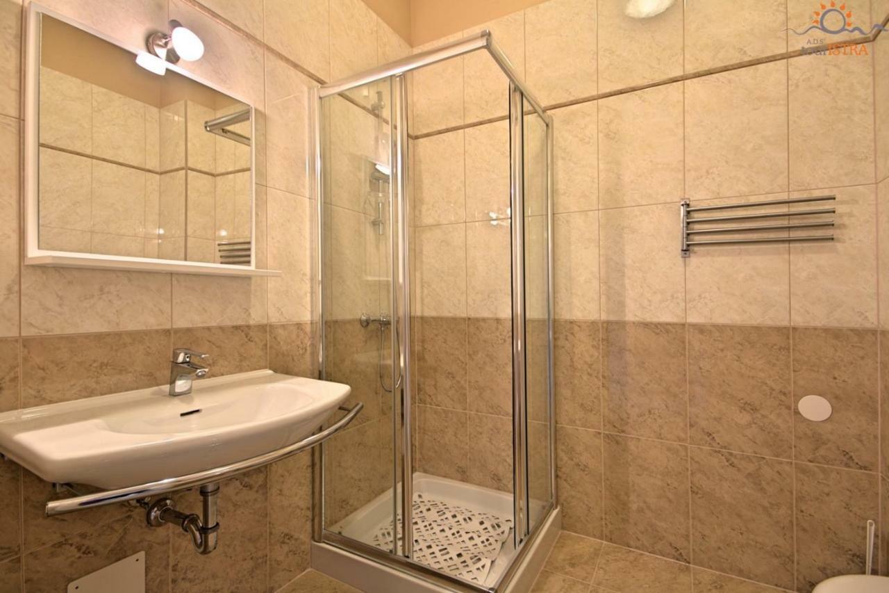 Rotonda Inn Novigrad Novigrad  Luaran gambar